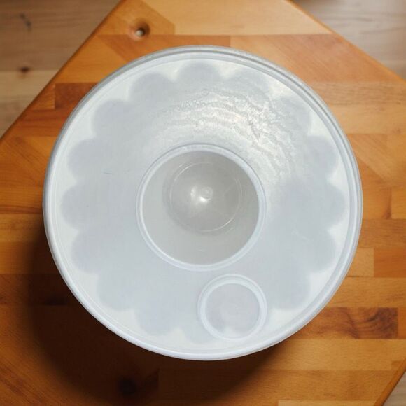 Vintage Tupperware White Jello Ring Jell-O Molds Lid Gelatin Salad Mold - Picture 1 of 7